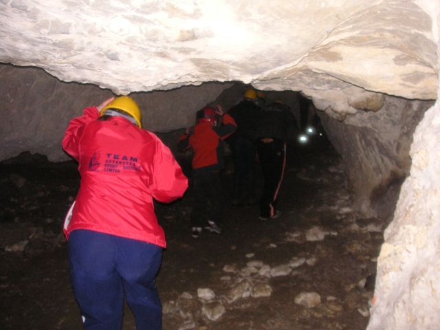  Entrando nella grotta 